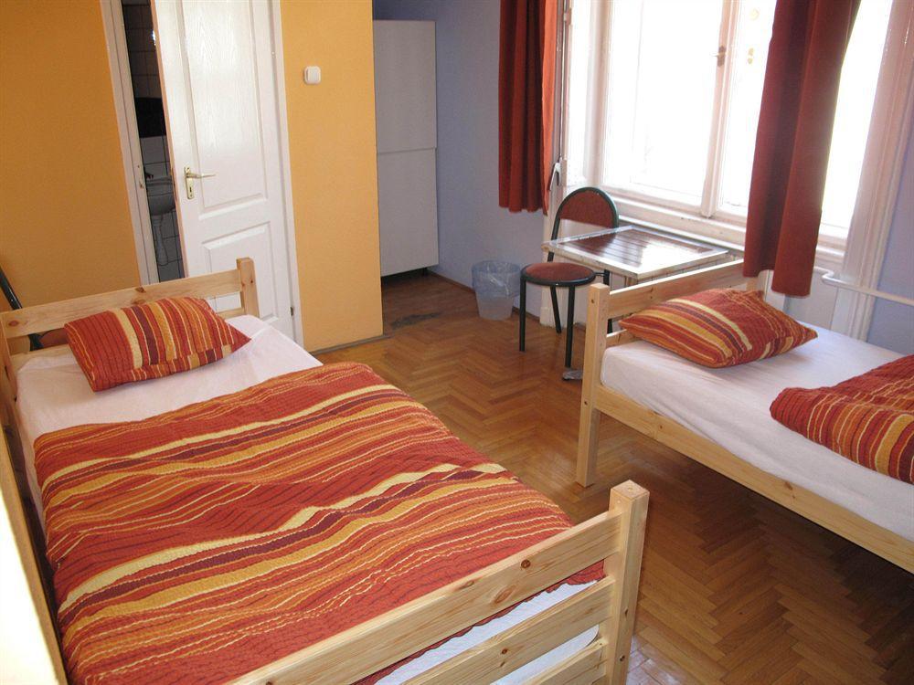 All-Central Hostel ブダペスト エクステリア 写真